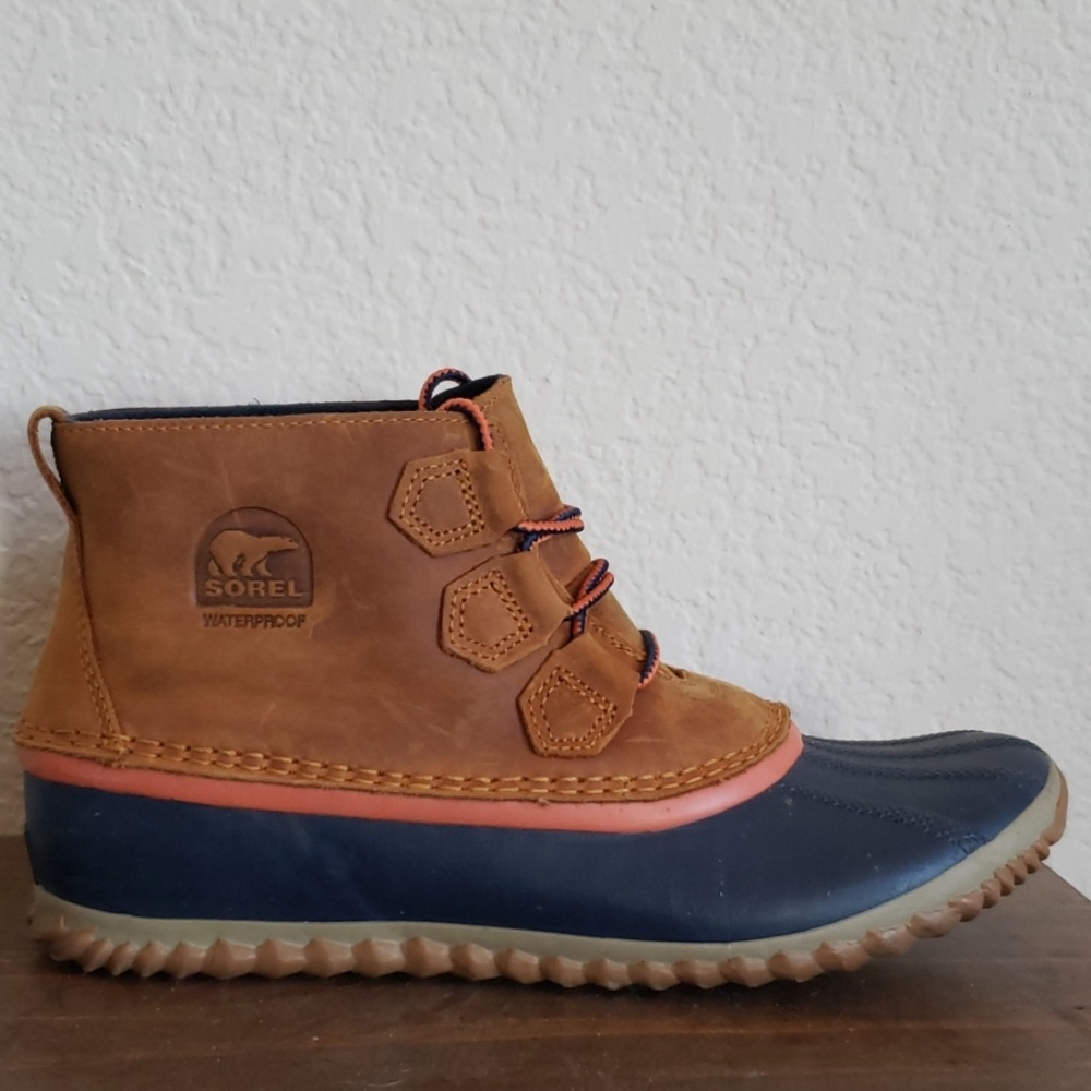 Sorel Out N About boots